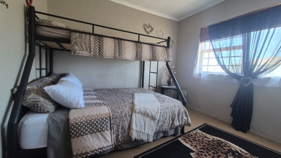 3 Bedroom Property for Sale in Country Club Western Cape